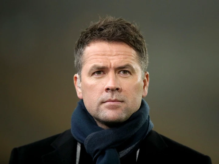 Sport: Michael Owen advises Chelsea star not to leave club