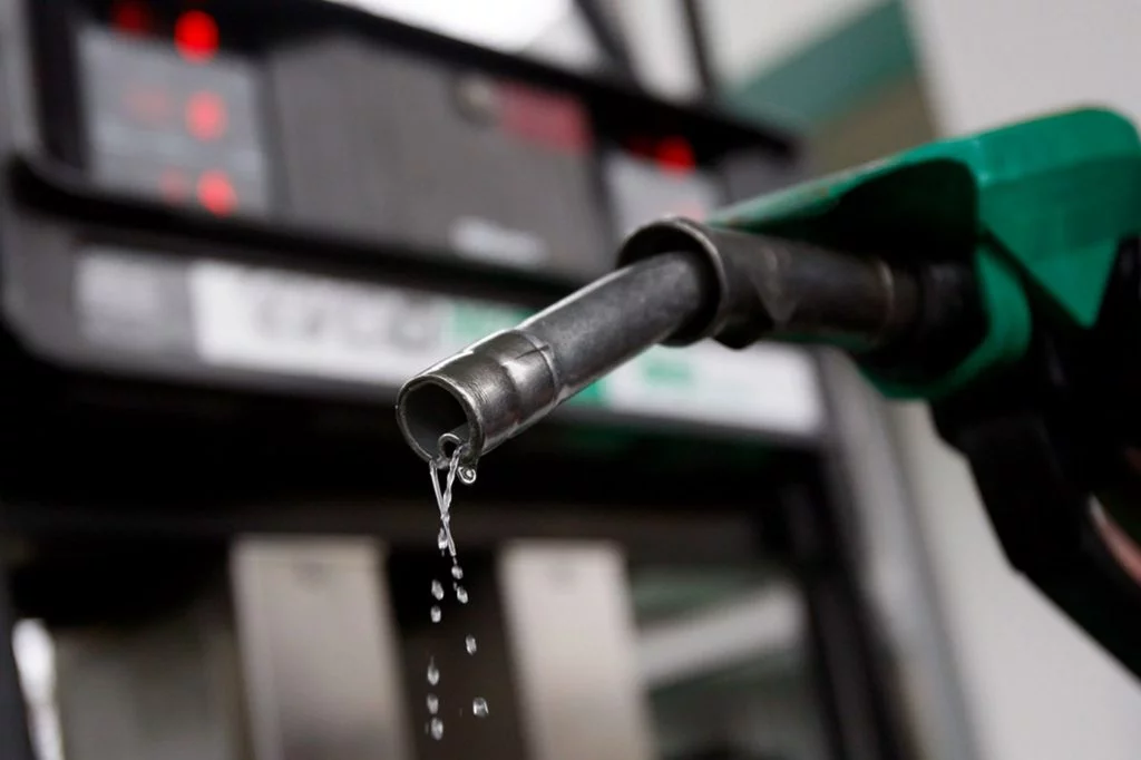 Nigerian Government Declares End to Era of Purchasing Fuel at N750 per Liter