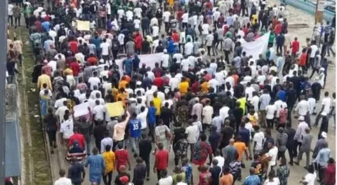 BREAKING: Northern Elders Show Support for Protests Against Hunger