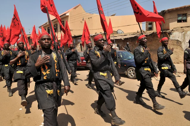 Fire in Abuja as Shi’ite group kills two policemen, injures others