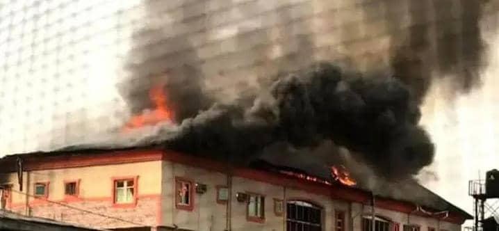 “Omg” Fire Take Down Three-Storey Building In Lagos