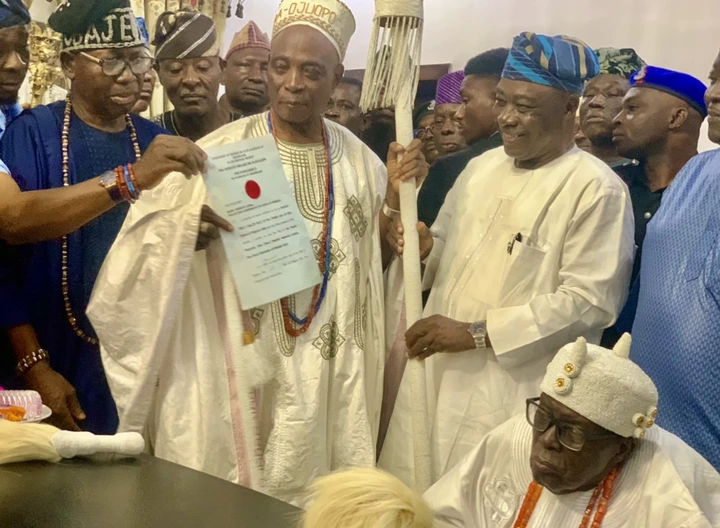 Ladoja Receives Staff of Office from Oyo Governor in Traditional Honor”