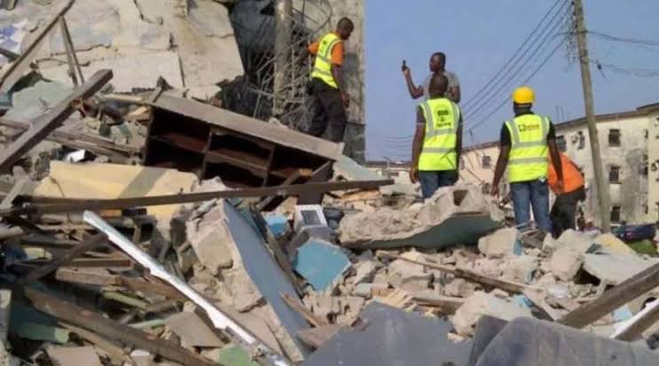 Firemen rescue mother, 2 children from collapsed building in Kano