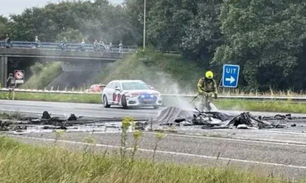 BREAKING: Plane Crash on Highway in Broad Daylight Results in Pilot’s Death