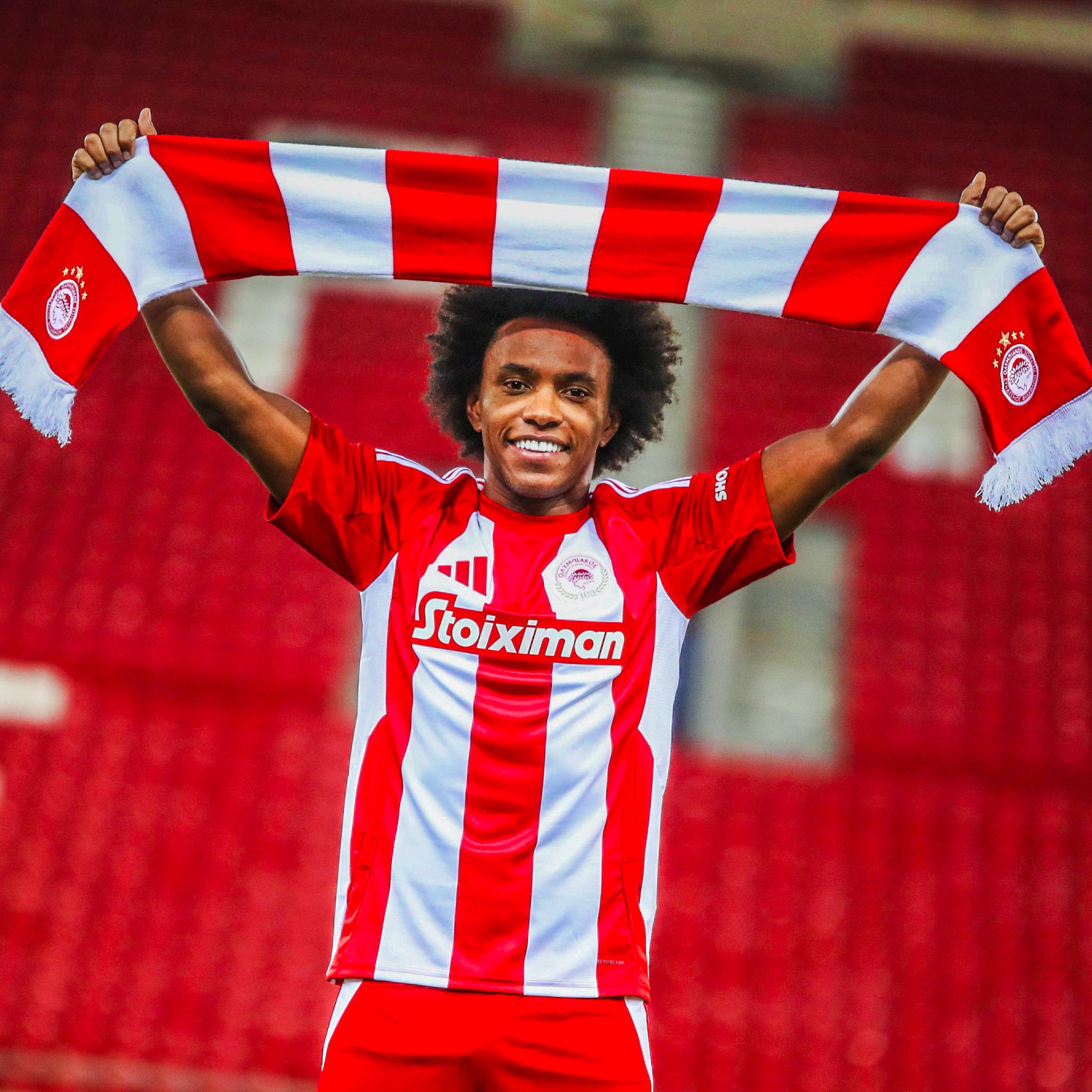 Olympiacos have signed Willian as a free agent