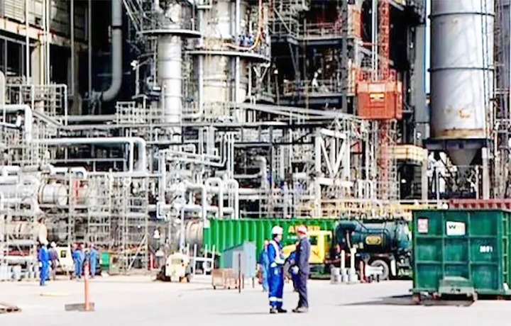 Refiners kick as Marketers dump Dangote Refinery for imported petrol