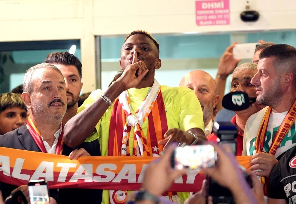 LAST MINUTE: Galatasaray’s new transfer, Osimhen arrives in Istanbul