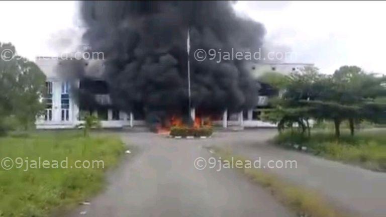 Fire Guts Eleme LG Secretariat In Rivers