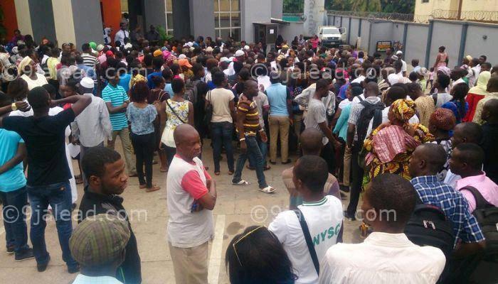 Tension As Cash scarcity persists across Nigeria as banks ignore CBN’s order